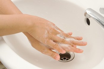 Medium_lavar_bem_as_maos