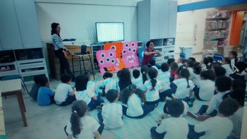 Medium_conversa_sobre_res_duos_e_apresenta__o_dos_mascotes_da_cidade