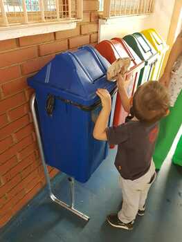 Medium_6990e562-9786-4655-aabe-42a90ae43e1f