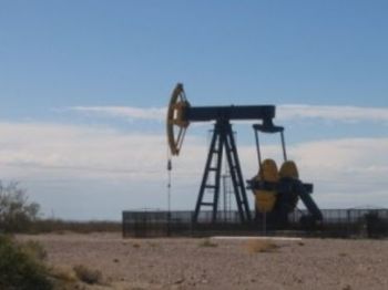 Medium__0428c3a1-6de0-4abd-93bf-666931e514ee__petroleo