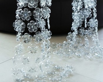 Medium_cortina_de_garrafa-pet