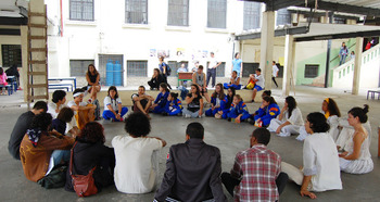 Medium_roda_conversa_virada_educa__o_600x319